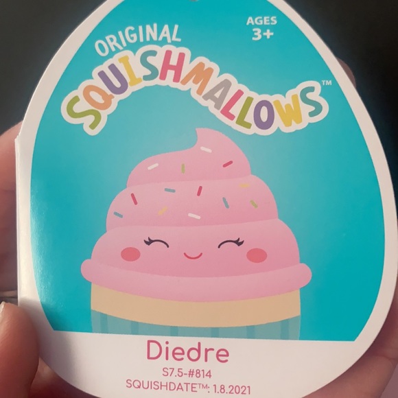 Diedre squishmallow cupcake - Picture 2 of 2